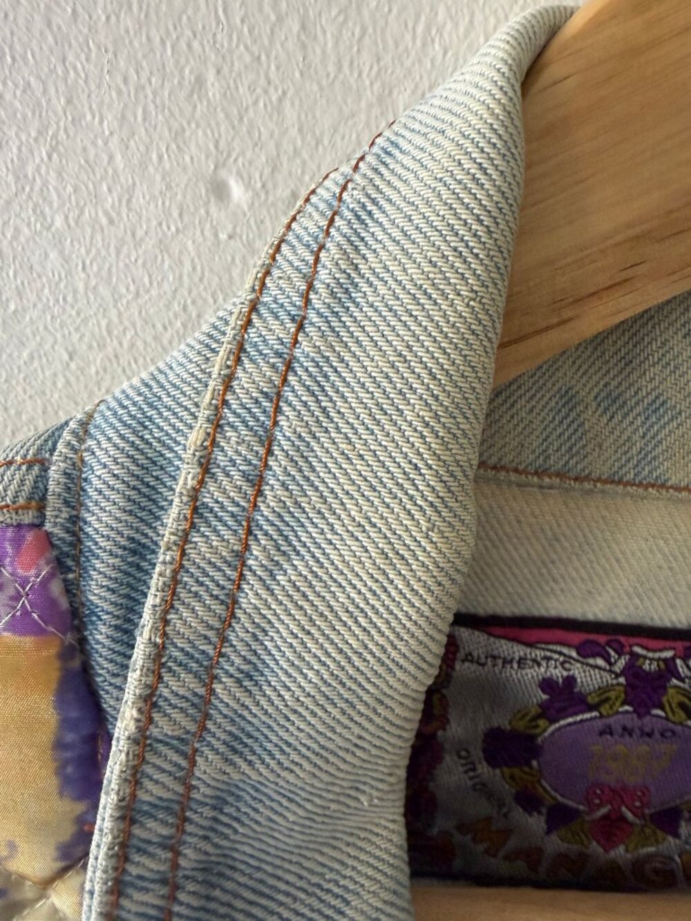 Vintage | 80s Pastel Quilted Light Oversized Denim Jacket | Medium - Picture 9 of 16